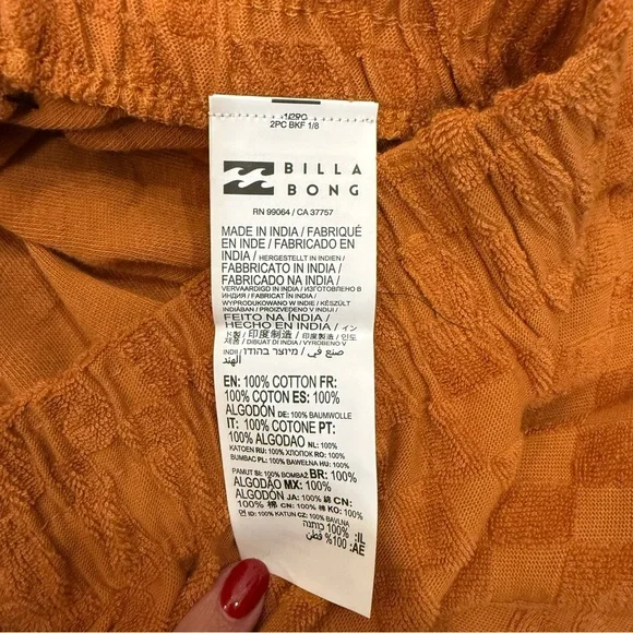 Billabong Women's Shorts - Picture 5 of 5